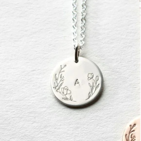 Floral Letter I Initial Dainty Silver/Gold Floral Botanical Customized Necklace - Picture 7 of 16